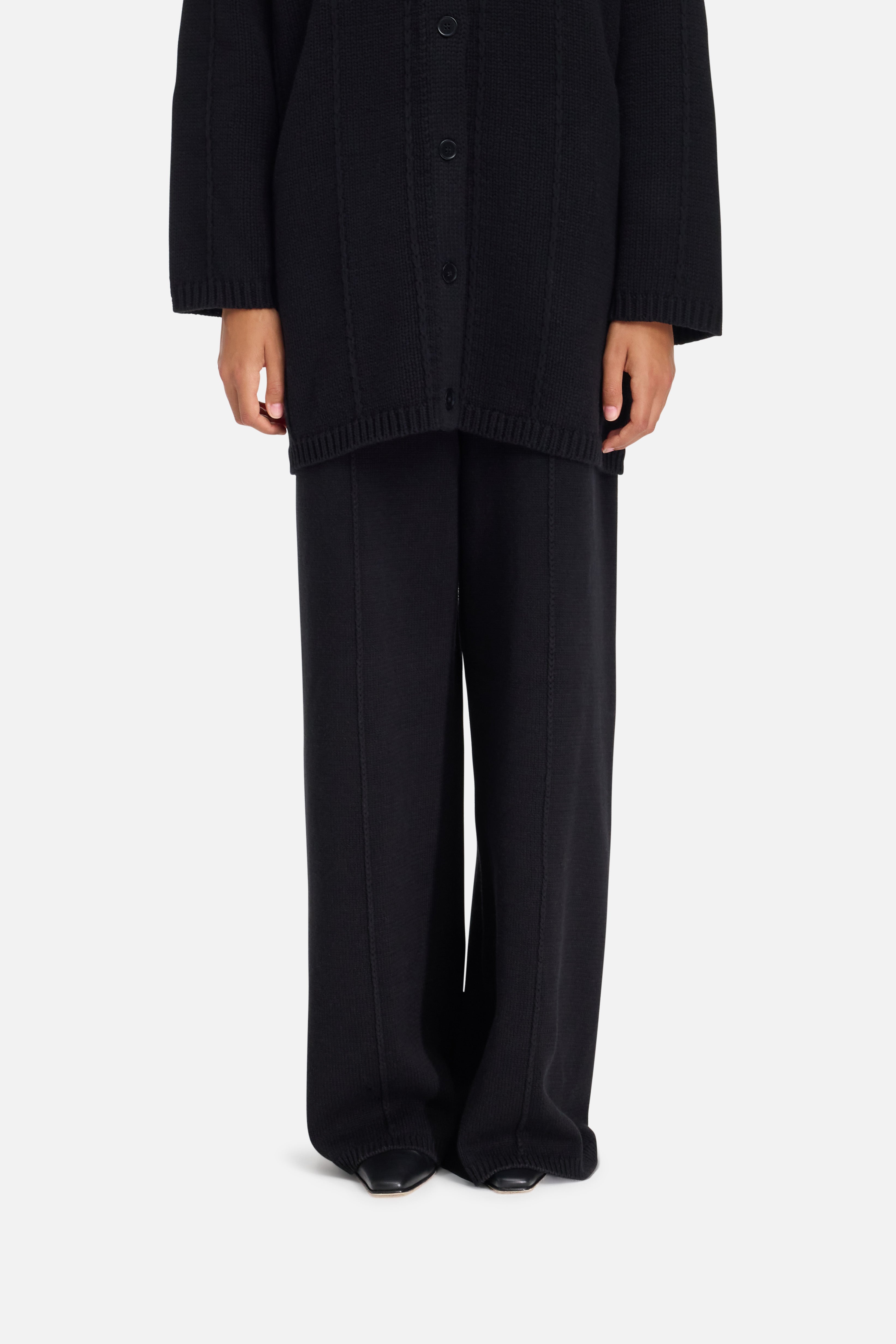 Knitted Cable Pants | Black