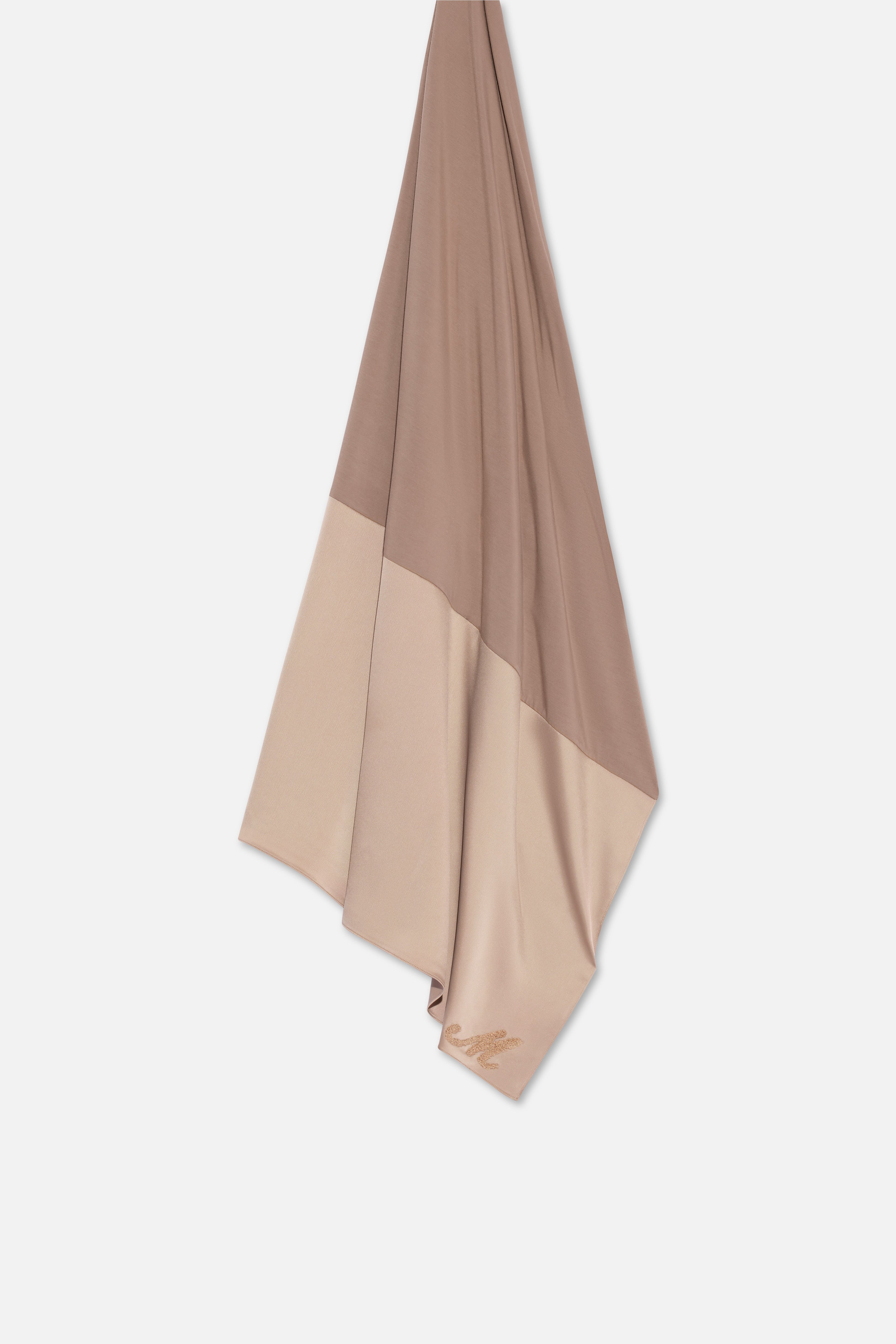 Logo Satin Edge Scarf Bamboo | Khaki
