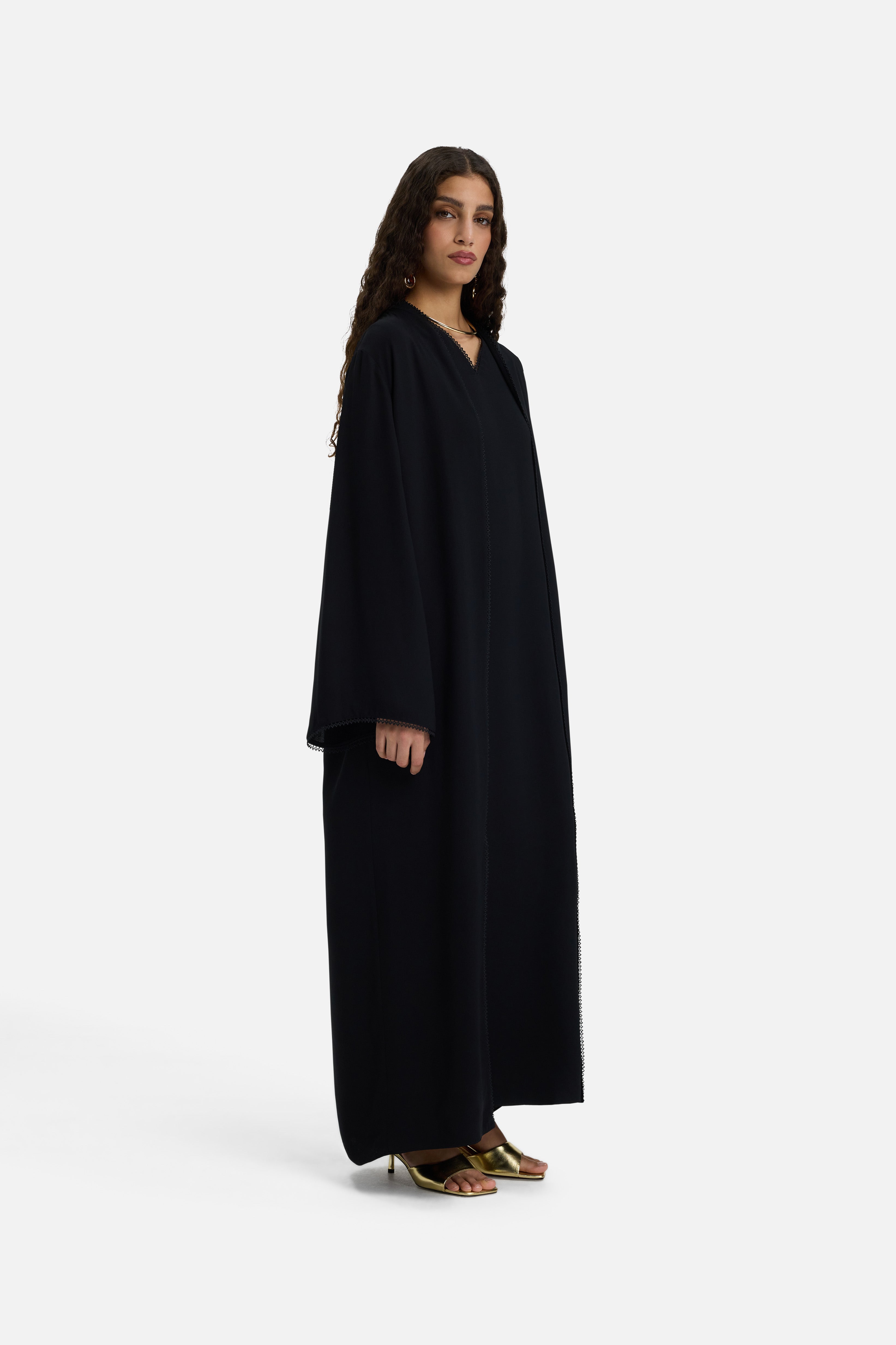 Picot Edge Abaya | Black