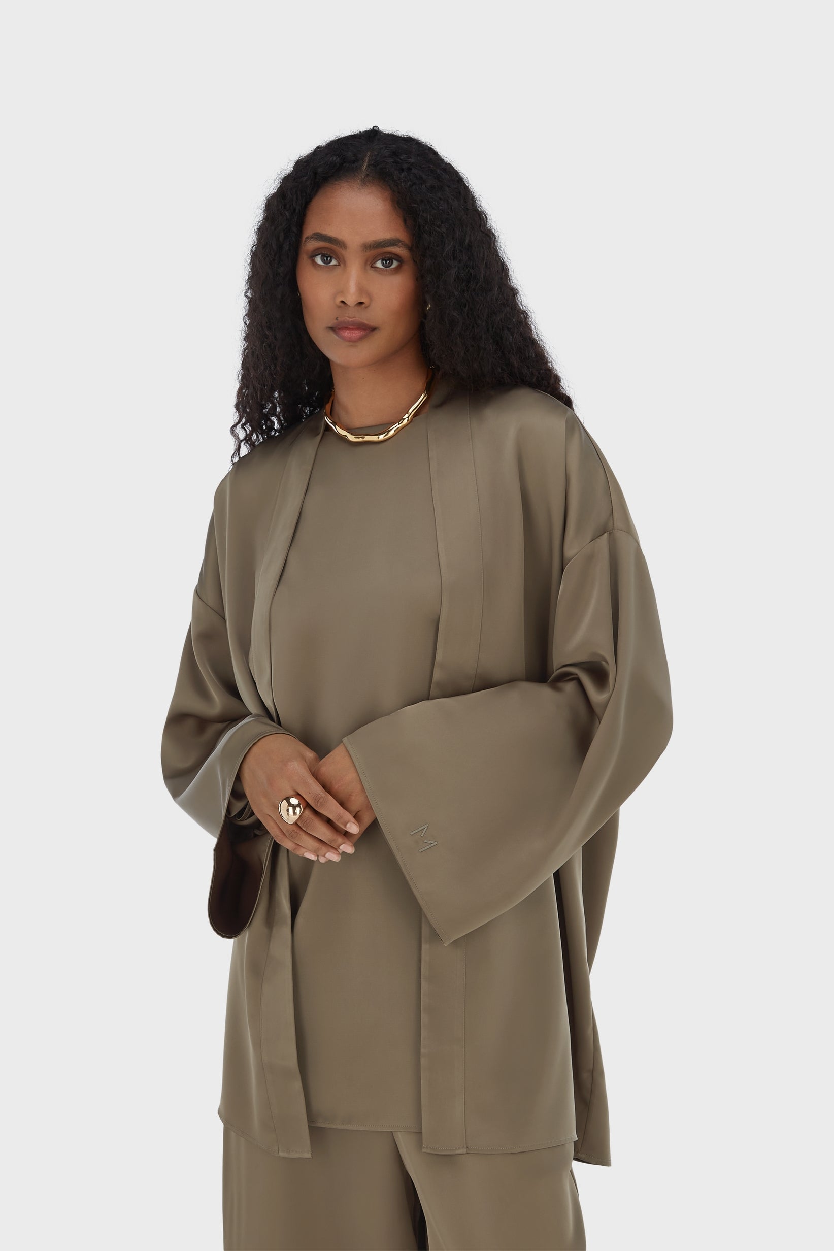 Short Satin Abaya | Taupe