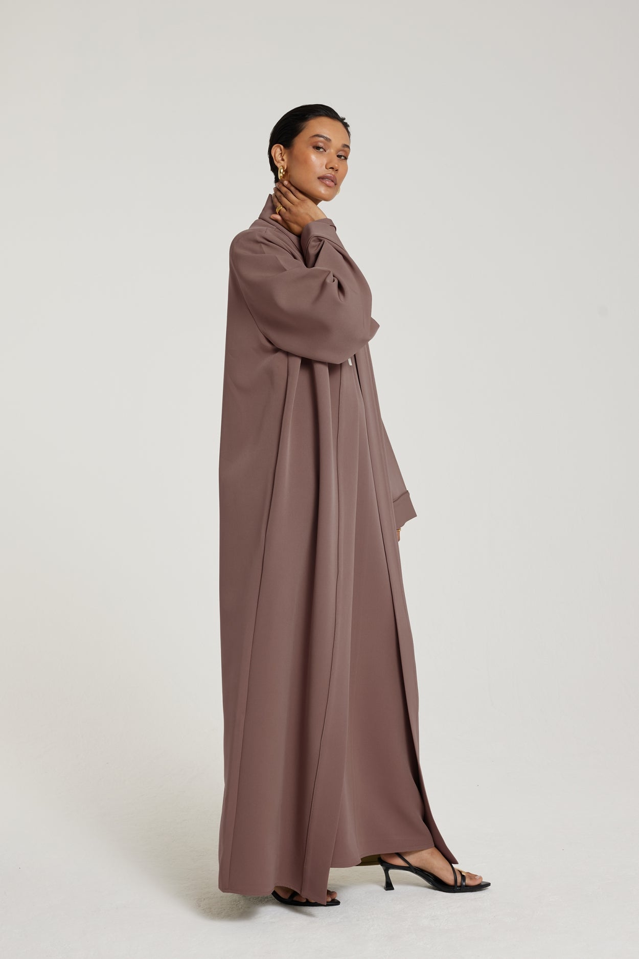 Essential Abaya - Short | Brown Taupe