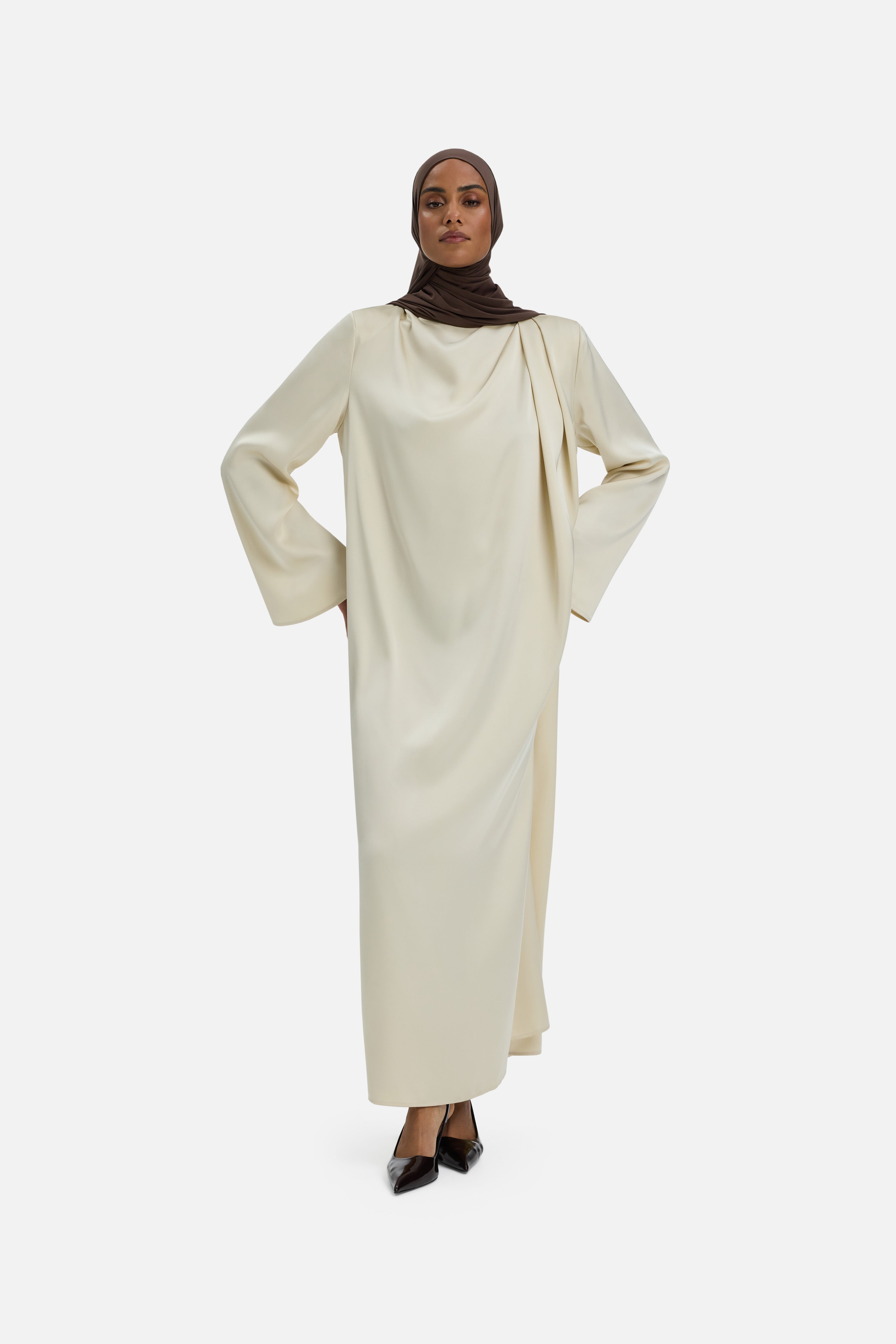 Front view model wearing off white dress