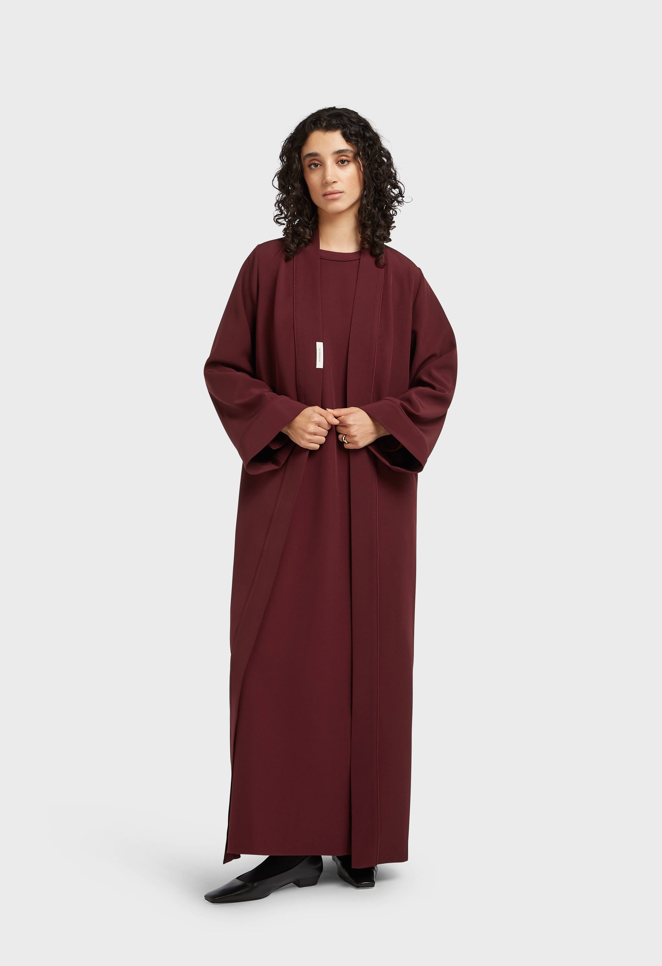 Essential Abaya  Short | Burgundy