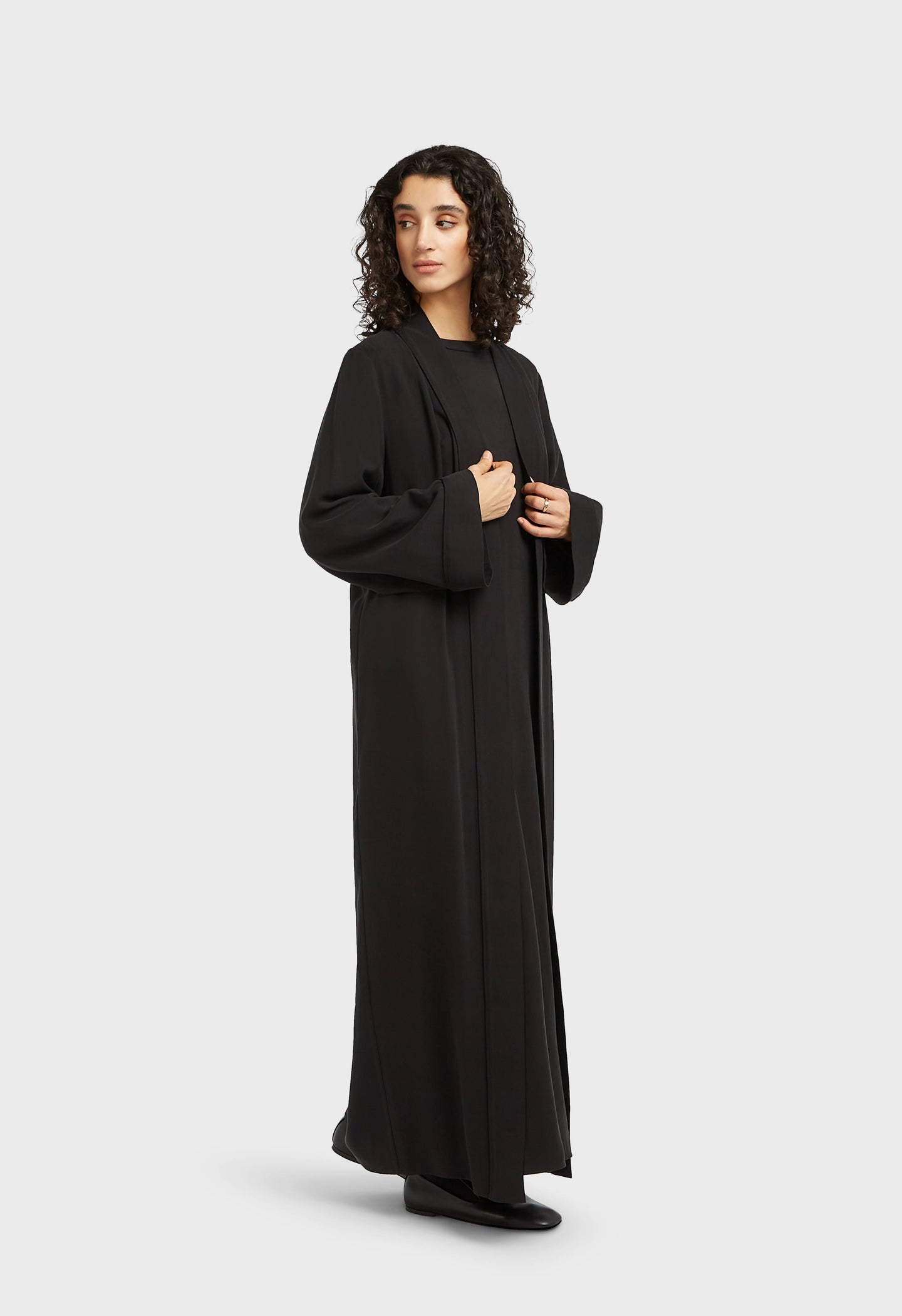 Essential Soft Woven Abaya Regular | Black