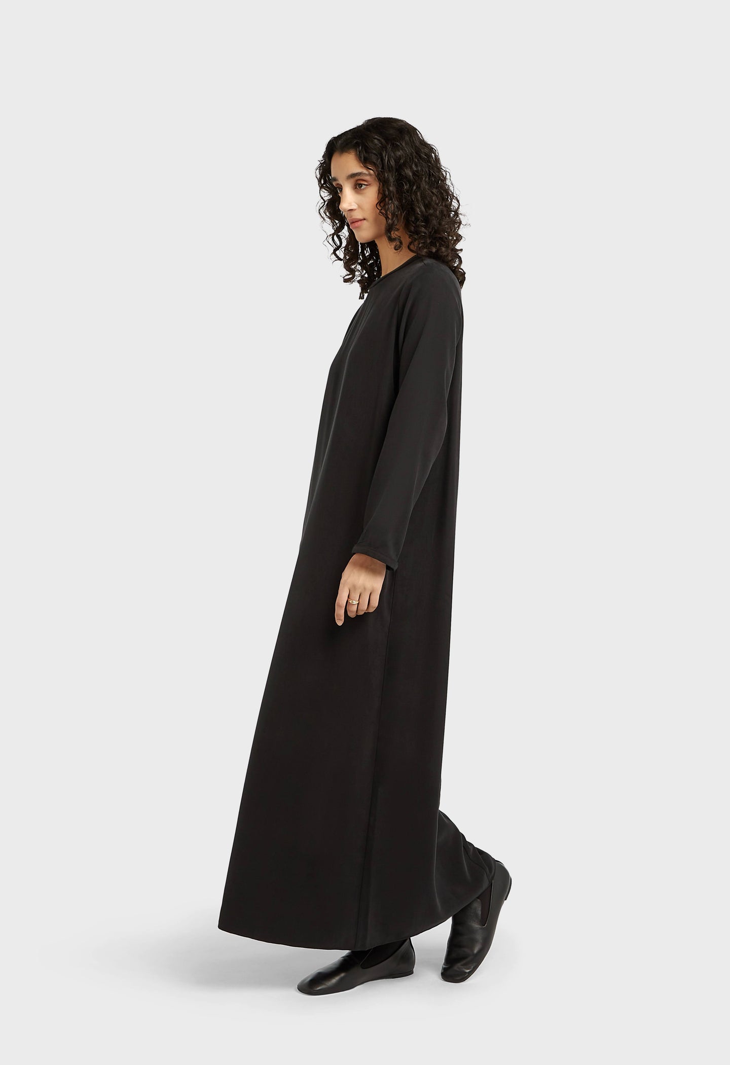 Essential Soft Woven Dress Regular | Black