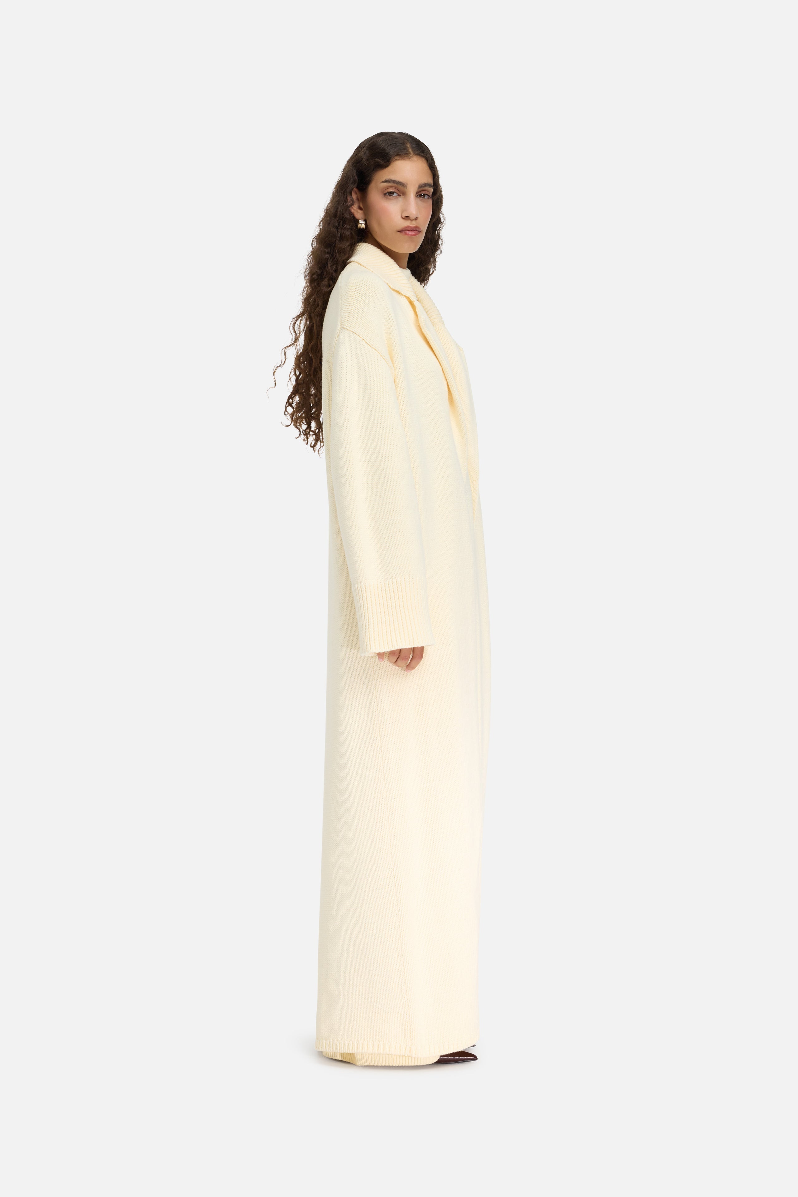 Knitted Abaya | Porcelain