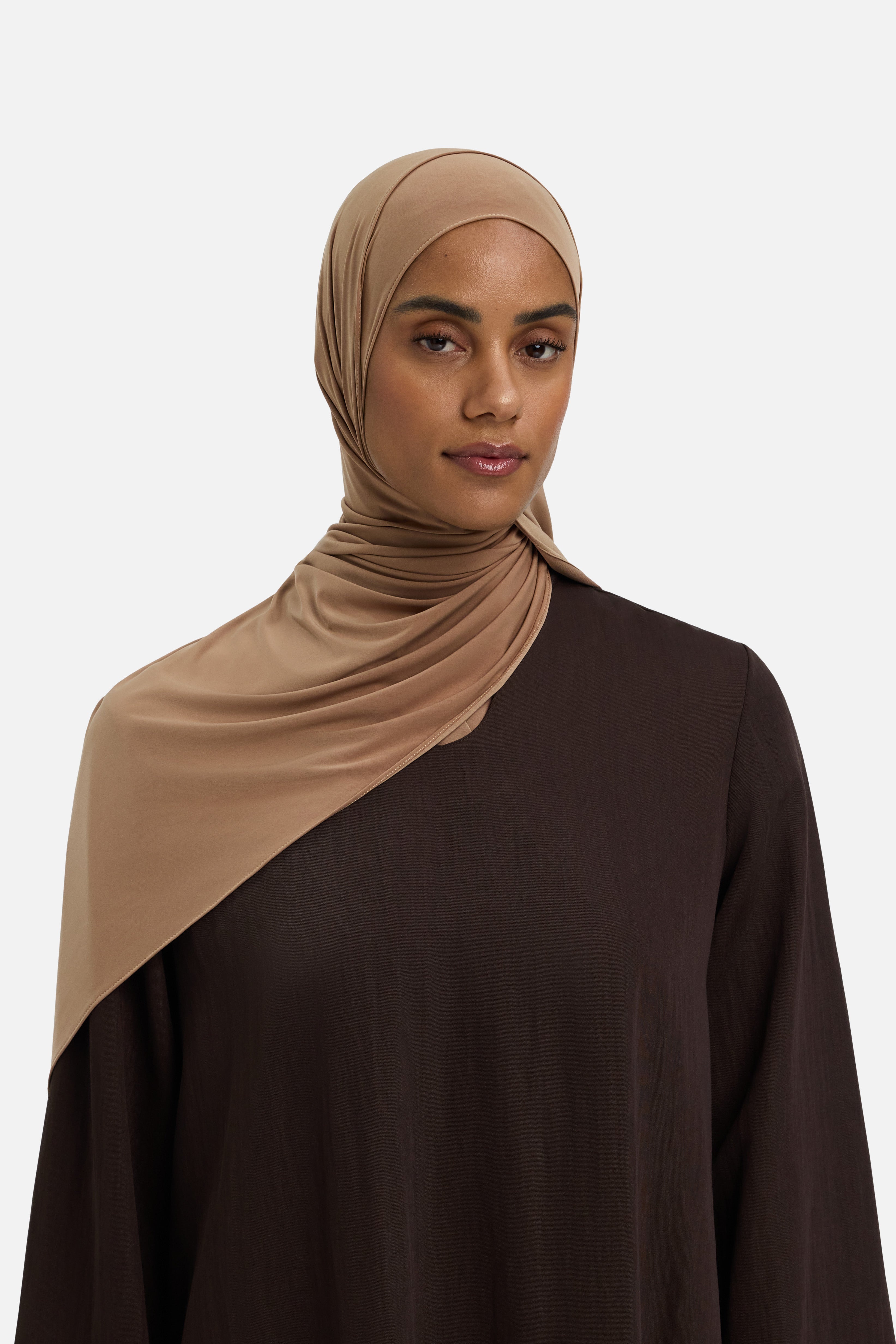 Model wearing brown MERRACHI headscarf, front view