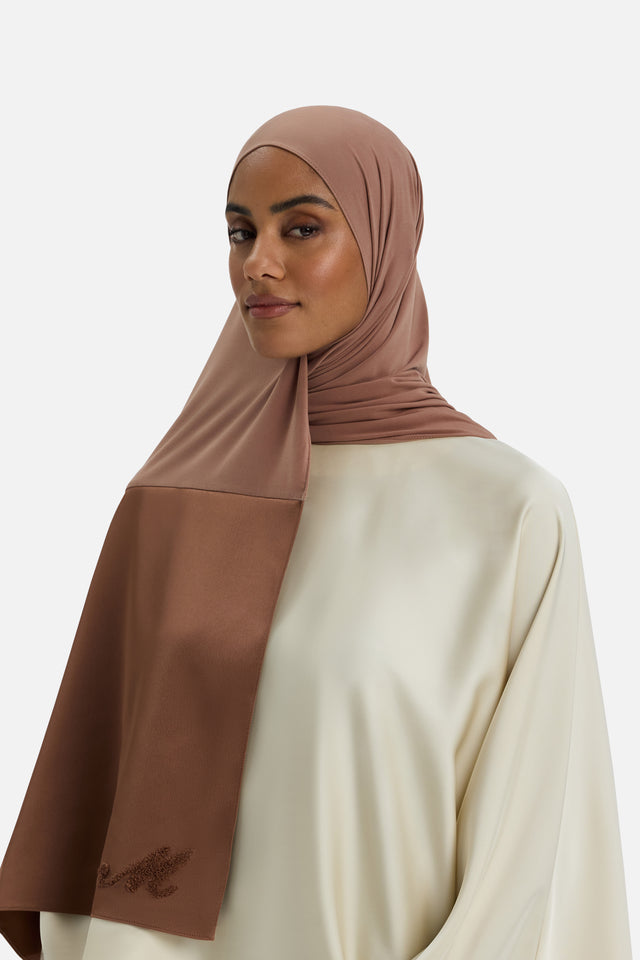 Logo Satin Edge Scarf Premium | Soft Bordeaux