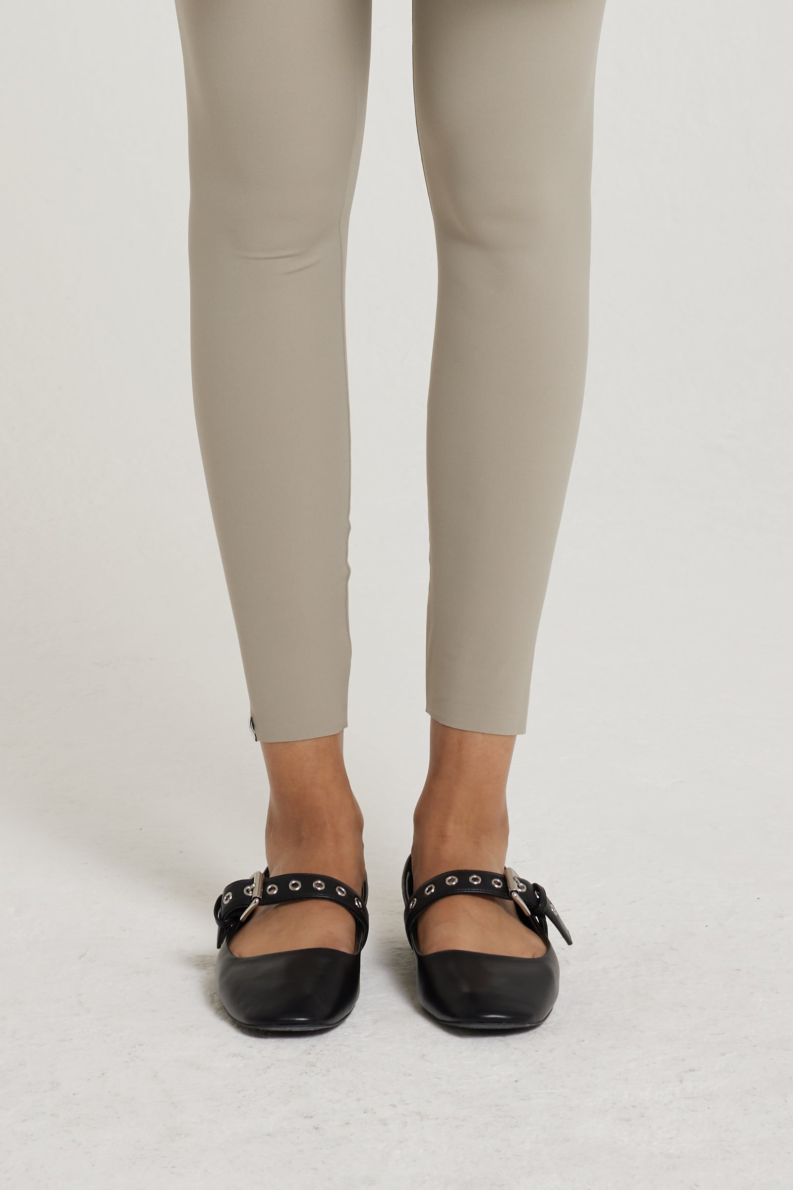 Essential Legging | Sand