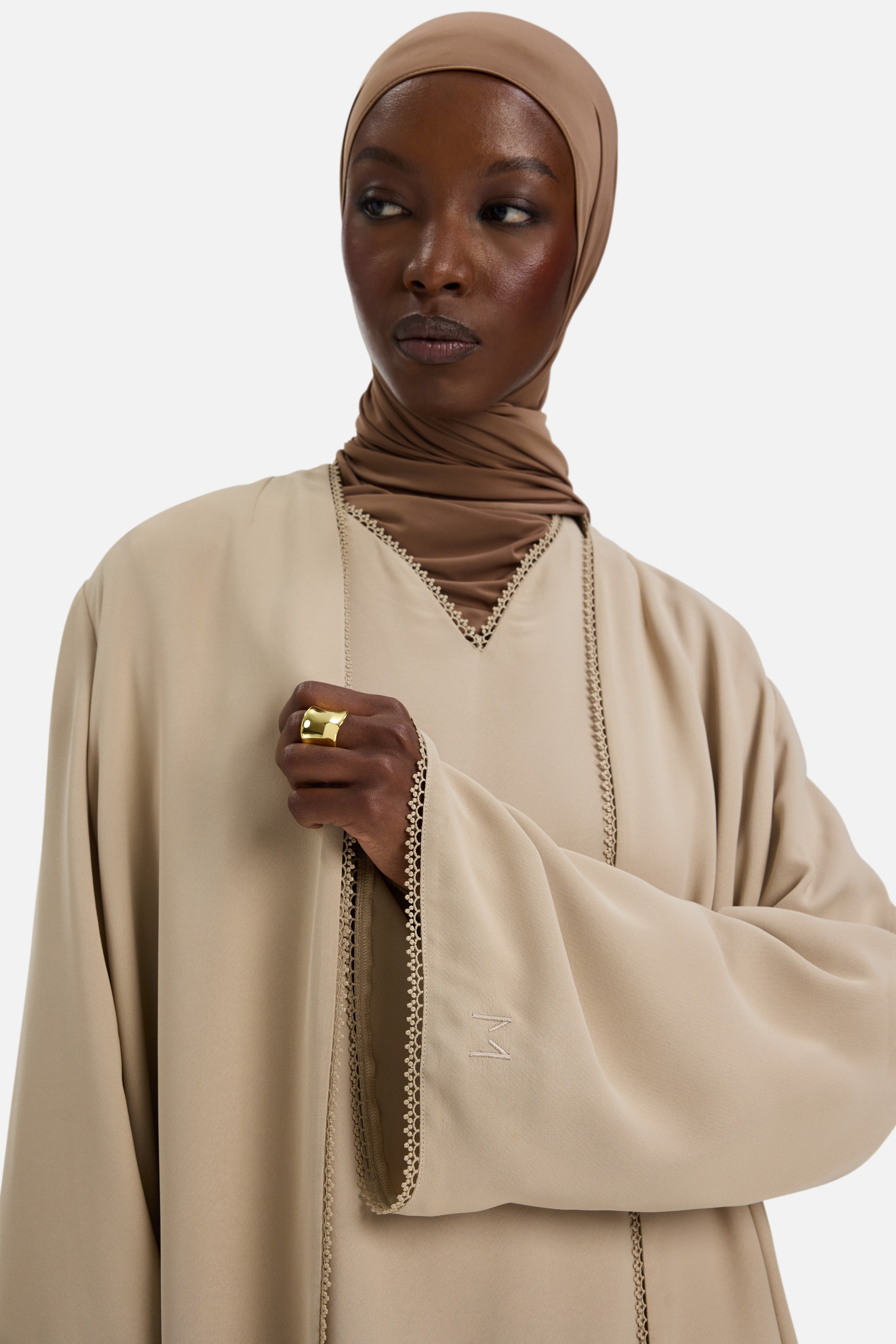Picot Edge Abaya | Mocha