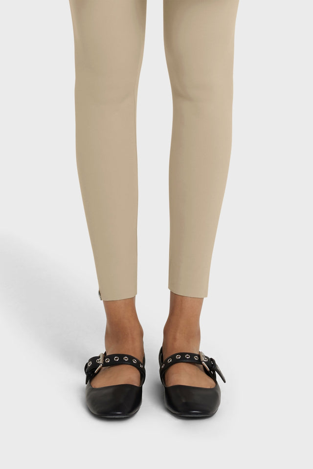 Essential Legging | Sand