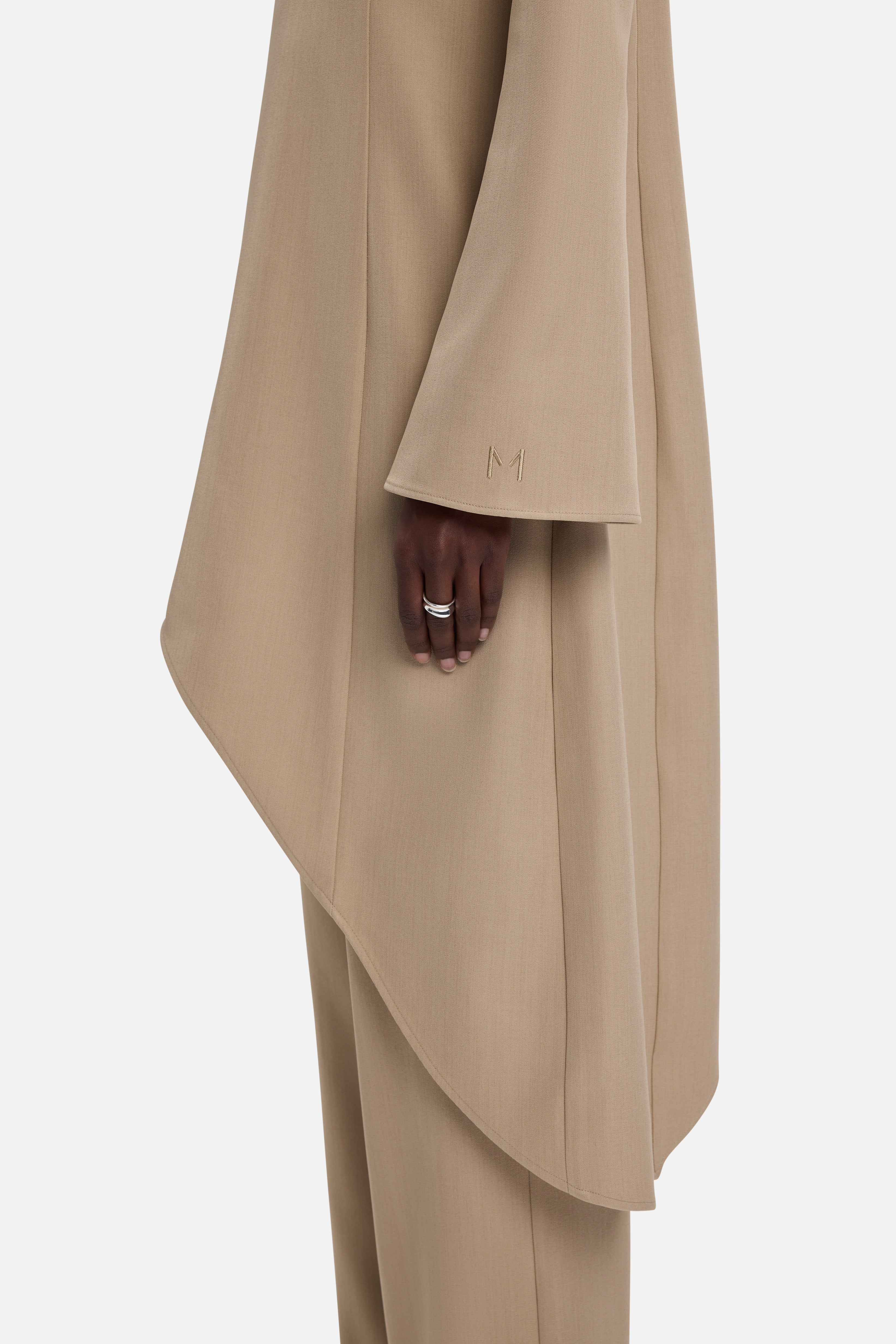 Soft Curved Tailored Top | Mocha