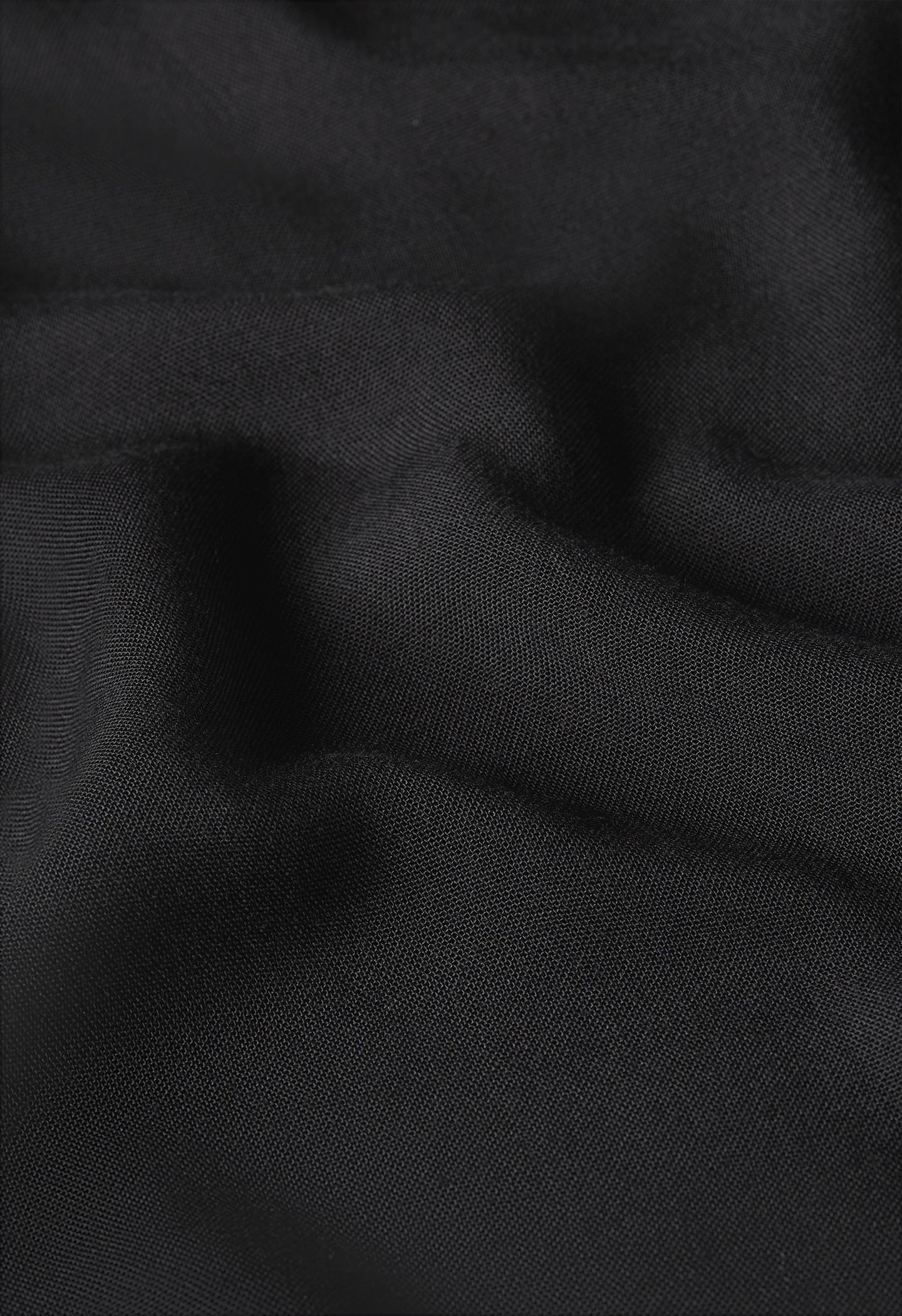 Weightless Woven Scarf | Black