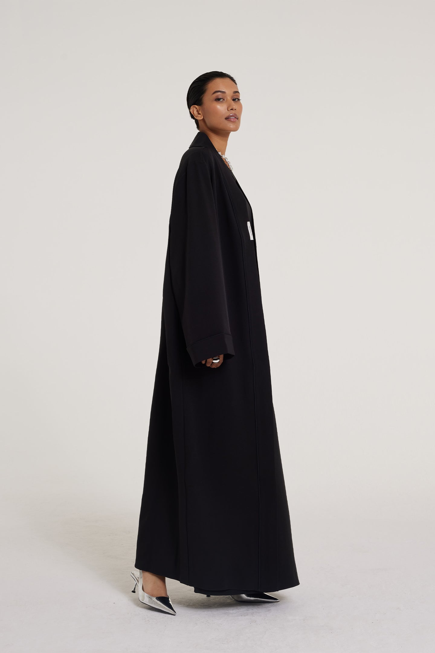 Essential Abaya - Regular | Deep Black