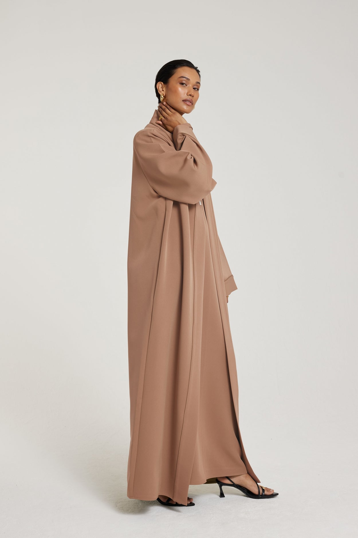 Essential Abaya - Regular | Mocha